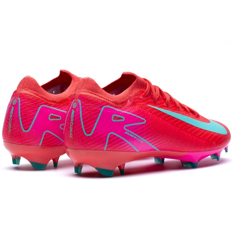Chuteira de Campo Nike Mercurial Vapor 16 Pro